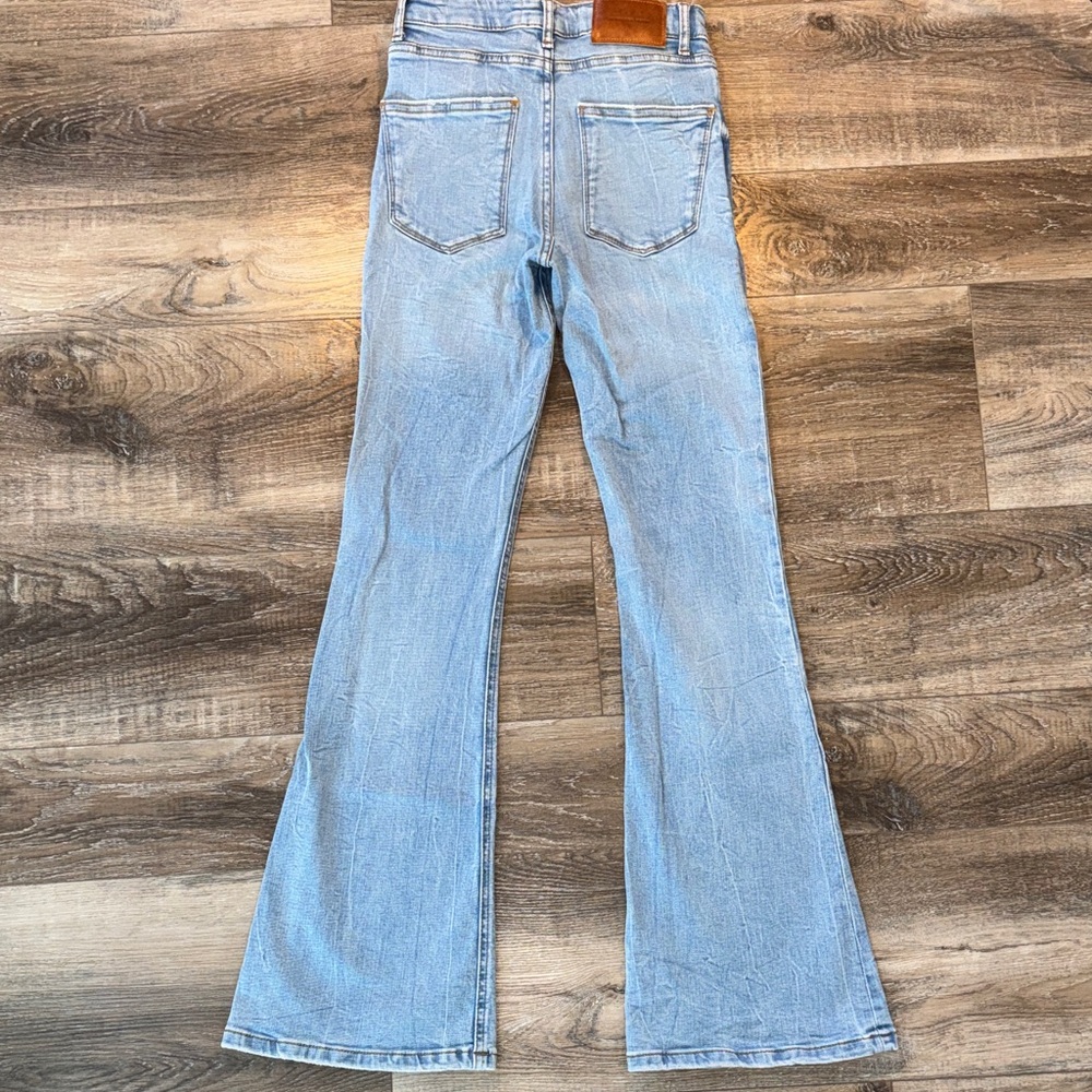 Zara Light Blue Flared Women Jeans